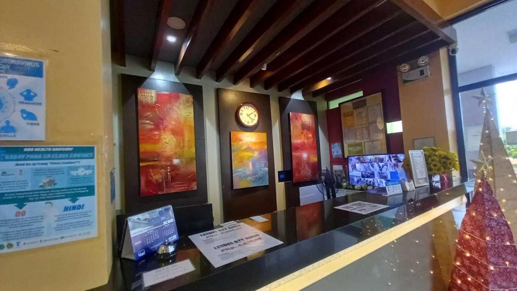 Oyo 1037 Lendes Tourist Inn Main Naga  Zewnętrze zdjęcie